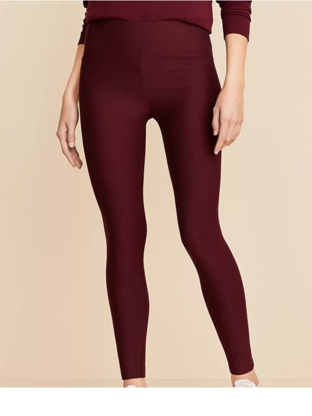 Lou & Grey Signature Softblend Leggings Size Medium in Smoked Garnet